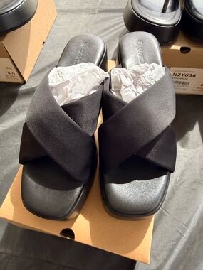 Black Crisscross Slide Sandals - Women